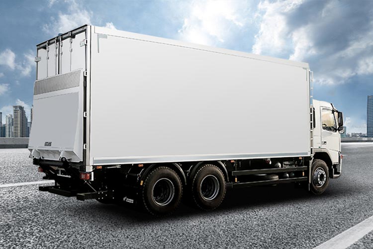 Medium duty refrigerated truck bodies